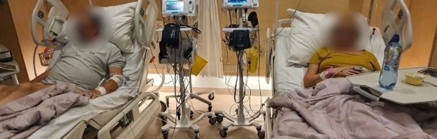 Dit stel overleefde ternauwernood ‘Covid-behandeling’ in ziekenhuis: ‘Er klopt iets niet, ze zijn iets met ons van plan’