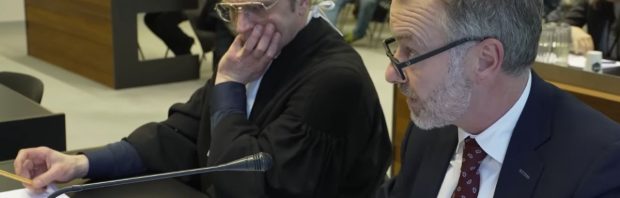 Wybren van Haga geeft rechters overzicht van coronamisdaden (let ook op het gezicht van de landsadvocaat)