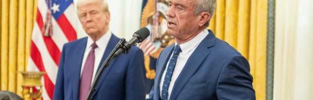 Kennedy zegt dat hij ‘in geen miljoen jaar’ een griepprik zou nemen en dit is waarom