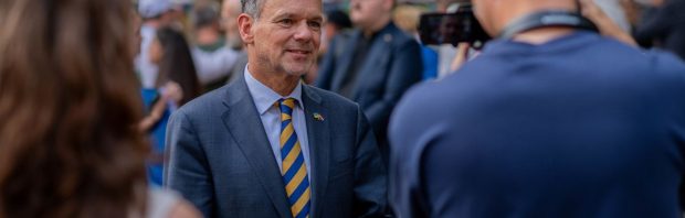 Kabinet gaat desnoods kanonnenvoer leveren? Kamervragen ingediend over deze ‘bizarre uitspraak’ van minister Veldkamp