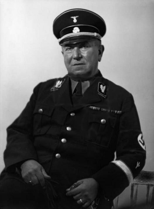 Het tweede goed verstopte kind van Hitler: 'Niet één historicus die het ooit benoemd heeft of laat staan onderzocht heeft' 3 hitler