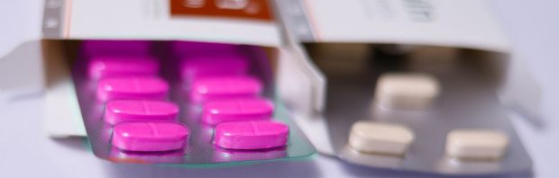 Verontwaardiging over ‘idioot’ plan om medicijnen alleen nog te vergoeden als ze niet belastend zijn voor klimaat