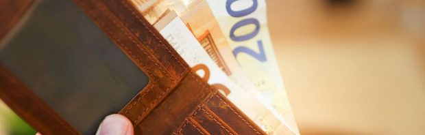 Cashbetalingen boven de 3000 euro worden verboden: ‘Heel gevaarlijke beweging van de staat’