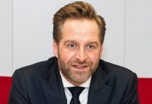 Alle deskundigen hadden het voorspeld, oud-minister De Jonge deed het toch en nu gaat het fout 5 de jonge