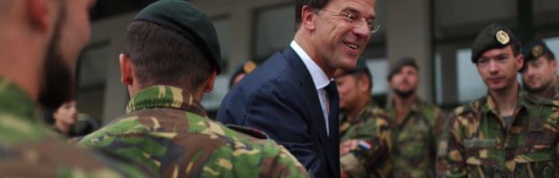 Na meer dan vier maanden komt eindelijk de aap uit de mouw: de NAVO-verplichtingen zijn ‘politiek bindend’
