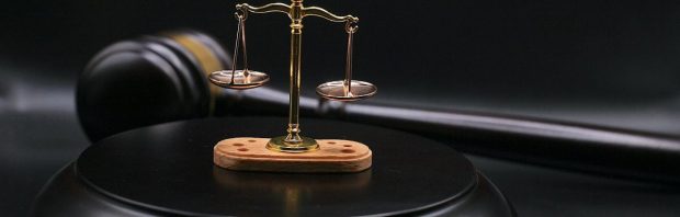 Advocaat ontwaart ‘zorgelijke’ trend: steeds meer gewone mensen van rechtse signatuur worden vervolgd voor tweets