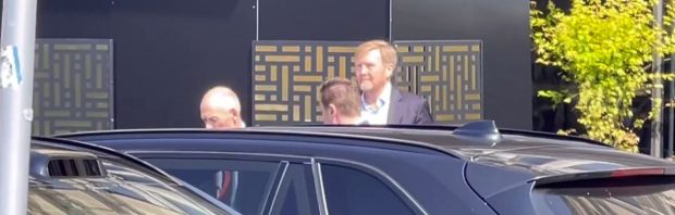 Koning Willem-Alexander gespot bij mysterieuze Bilderbergconferentie: ‘U moet betalen, zij bepalen’