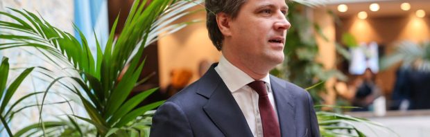 Bontenbal wil tussen de 40.000 en 70.000 asielzoekers per jaar erbij: ‘Dit gaat toch helemaal nergens over’