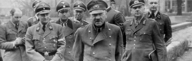 ‘Deze ‘eenarmige bandiet’ speelde een zeer dubieuze en cruciale rol in Hitlers opera van het nachtelijk schouwspel’