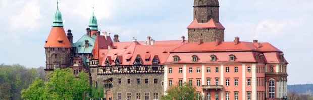 Onder dit geheimzinnige kasteel lag een zeer uitgebreid tunnelnetwerk van een uiterst geheim nazi-project verborgen