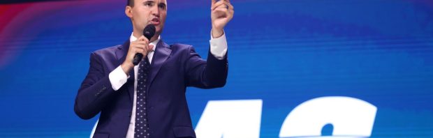 Links verstoort minuut stilte voor moord op Charlie Kirk in Europees Parlement: ‘Het is de as van het kwaad’
