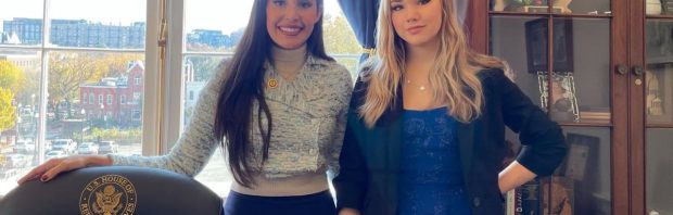 ‘Anti-Greta’ Naomi Seibt vraagt asiel in Amerika omdat ze in Duitsland wordt vervolgd vanwege haar mening