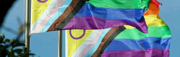 Adjunct-directeur van school laat in e-mail weten dat hij ‘non-binair’ is en eist te worden aangesproken met ‘die/hun’