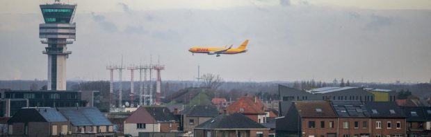 Als je één groot plan ziet achter corona, de drones en oorlog in Oekraïne ben je volgens deze minister een complotdenker