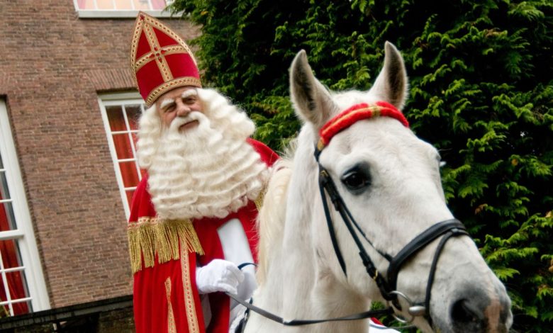 Oproep Hoofdpiet om 'noodpakket' in huis te halen wekt wrevel: 'Walgelijk hoe jullie kinderen indoctrineren' 1 piet