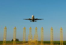 Geen journalist durft te schrijven over opgepakte mannen met perskaart die drone wilden laten opstijgen bij luchthaven 4 sch