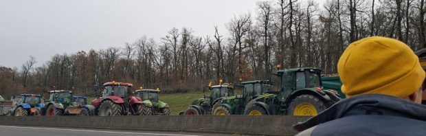Beelden: Boze boeren bezetten Parijs met groot aantal trekkers