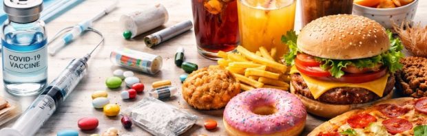 In de jaren 50 werd al gesproken over het verwerken van drugs in eten, drinken en vaccinaties om mensen depressief te maken