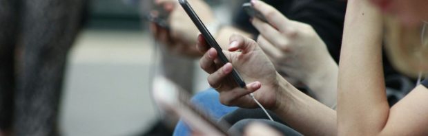 Israëlische techmiljardair pleit voor beperken vrijheid van meningsuiting om “democratie te beschermen”