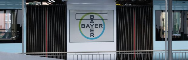 Bayer casht miljarden door mensen kankerverwekkend glyfosaat te verkopen en diezelfde mensen te behandelen met chemo