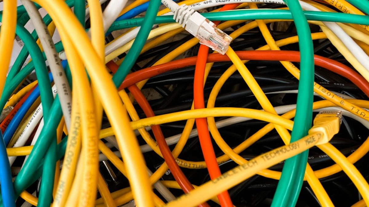 AIVD verzamelt ongericht steeds meer data via de kabel (en dat kan ook jouw internetverkeer zijn)