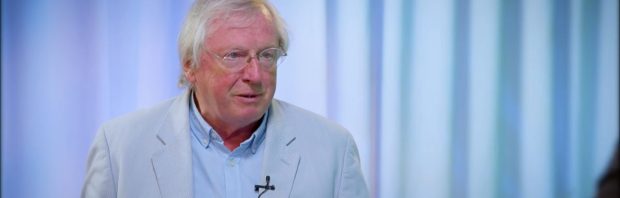 Toponcoloog slaat alarm over mRNA-injecties en turbo-kanker: ‘Dit is materiaal voor een nieuw Neurenbergtribunaal’