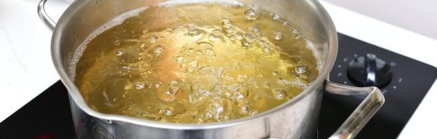 Bottenbouillon: waarom dit oervoedsel je darmen en gewrichten helpt