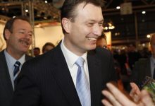 'Datsja-leugenaar' Halbe Zijlstra (VVD) overladen met kritiek nadat hij FVD 'fascistische' partij noemt
