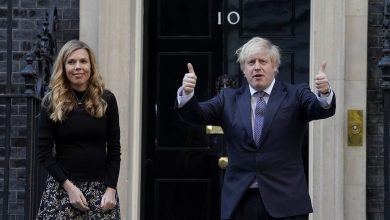 Ex-parlementslid: ziekenhuisopname Boris Johnson tijdens coronacrisis was "geënsceneerd"