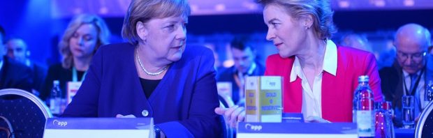 Ophef rond onderscheiding Angela Merkel in Europees Parlement: klapvee en boycot