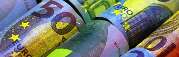 Invoering digitale euro weer stap dichterbij, maar er is amper debat: ‘Dit is zeer bizar, de gevaren zijn gigantisch’