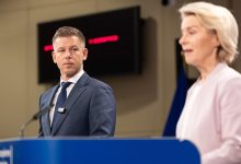 Politie-inval bij Hongaarse journalist, tienerzoon getraumatiseerd: wie trekt er werkelijk aan de touwtjes in Hongarije?