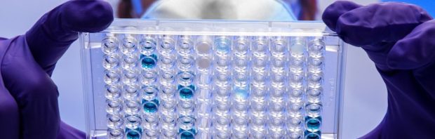 Dit gebeurde er met het (enige) laboratorium dat onderzoek deed naar grafeenoxide in bloed van gevaccineerden