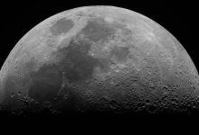 Grote monolithische structuren op de maan: ex-Pentagon-insider doet schokkende onthulling
