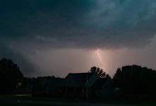 MK-Ultra-slachtoffer getroffen door mysterieuze tornado die uit het niets verschijnt