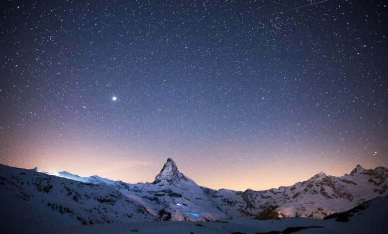 Mysterieuze lichtflitsen op fotografische platen vóór Spoetnik: wat verborgen werd gehouden