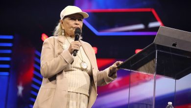 Actrice schokt: 'nazi's hebben Tweede Wereldoorlog niet verloren, maar zijn ondergedoken en hebben ons geïnfiltreerd'