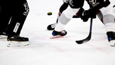“Je zult nooit meer lopen”: artsen geven verlamde hockeyer op — maar dan gebeurt het ondenkbare