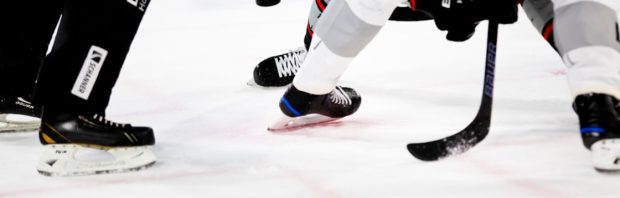 “Je zult nooit meer lopen”: artsen geven verlamde hockeyer op — maar dan gebeurt het ondenkbare
