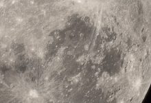 Reusachtige ufo's op maan gespot: Oekraïense sterrenkundigen slaan alarm