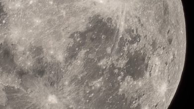 Reusachtige ufo's op maan gespot: Oekraïense sterrenkundigen slaan alarm