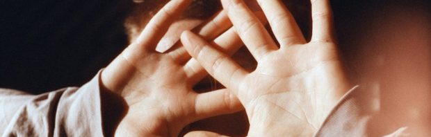 “We kijken structureel weg”: gerechtsdeskundige over de blinde vlek van Europa die kindermisbruik heet