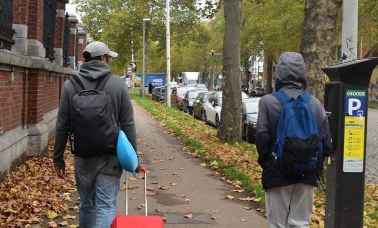 540.000 euro per jaar voor één azc: waarom houdt de overheid de huurprijzen geheim? 1 540.000 euro per jaar voor één azc: waarom houdt de overheid de huurprijzen geheim?