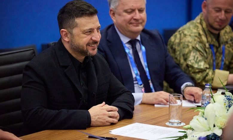 Europarlementslid stelt keiharde eis: geen cent meer naar Oekraïne zolang Kiev nazi-oorlogscriminelen verheerlijkt 1 Europarlementslid stelt keiharde eis: geen cent meer naar Oekraïne zolang Kiev nazi-verheerlijkers omarmt
