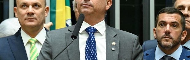 Gevluchte Bolsonaro: ‘Braziliaanse verkiezingen zijn gestolen door criminele organisatie die een tirannie heeft gevestigd’