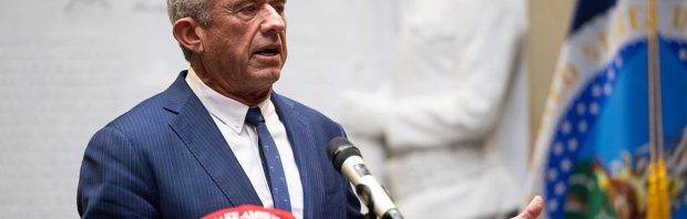 Van vaccincriticus tot verdediger van het mazelenvaccin: wat is er met RFK Jr. gebeurd?
