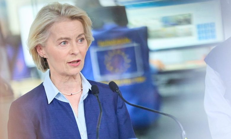 Europarlementariër confronteert Von der Leyen met 70 miljard voor Oekraïne — zij verlaat de zaal 1 Von der Leyen weggelopen parlement: Uhrik geeft haar uitbrander over 70 miljard